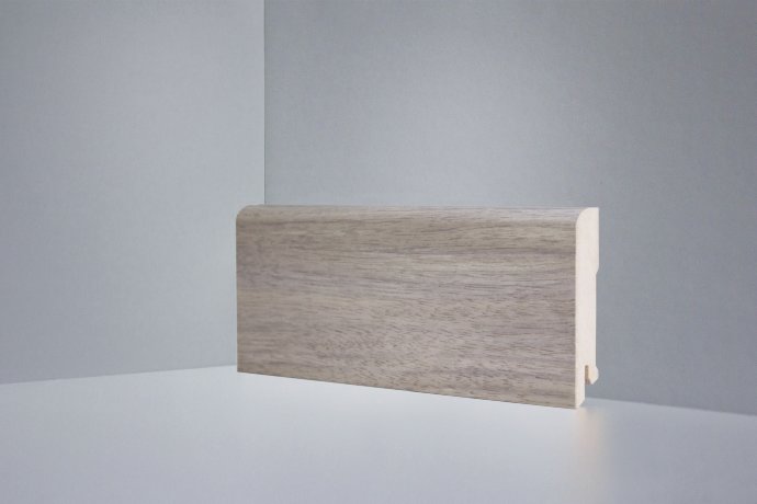 Плинтус Deartio B202-21 Орех светлый